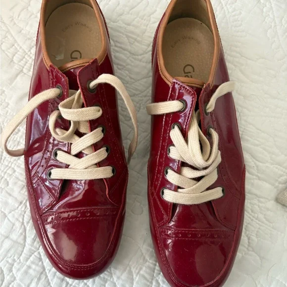 Gabor Red Patent Leather Women's Shoes - Picture 1 of 3